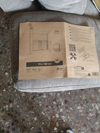 Mosquitera extensible para ventana
