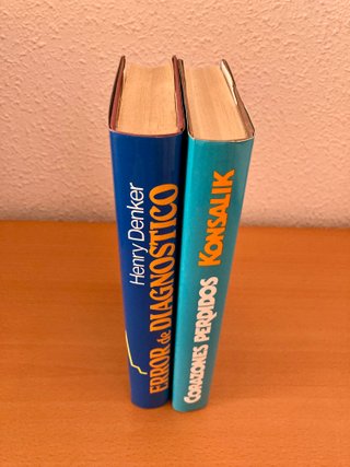 2,5€/libro. 2 Novelas medicas