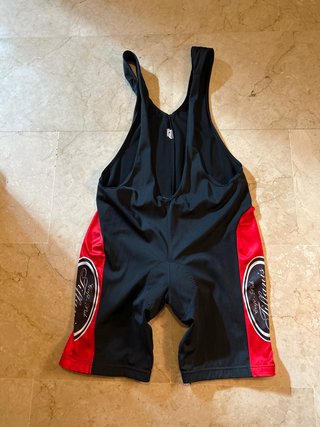 Mono ciclista corto.