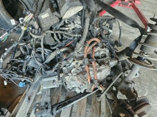 Motor Toyota Híbrido + Caja Automática