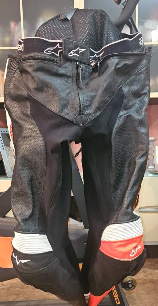 Mono Piel Alpinestars T.60 + Botas T.45