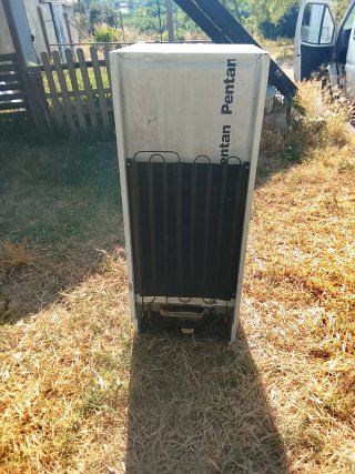 Nevera blanca con congelador