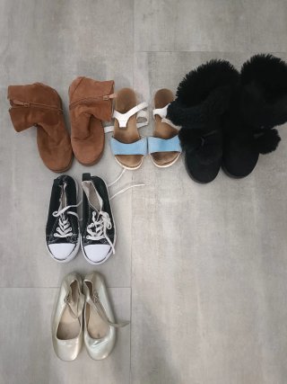 Casi regalo ropa 5-6 Años. Más de 40 prendas.