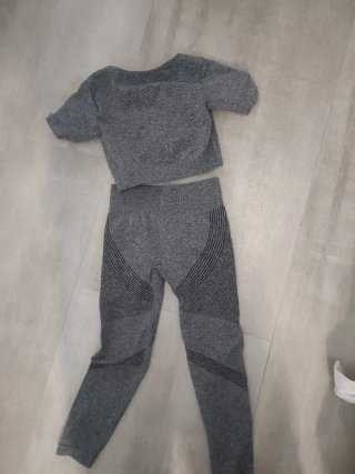 Casi regalo ropa 5-6 Años. Más de 40 prendas.