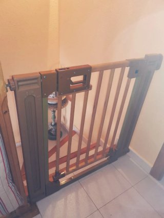 Barrera de seguridad para bebés anchura ajustable