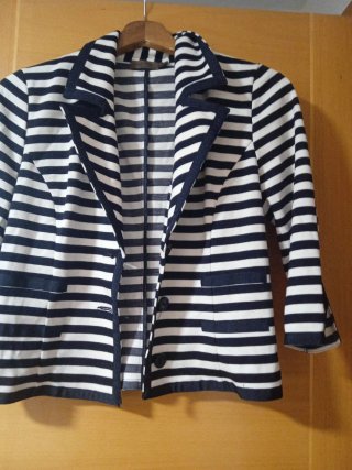 Chaqueta Rallada Corta