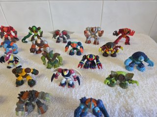 26 Gormiti Muñecos Antiguos Giochi Preziosi