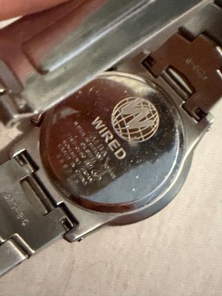 Reloj Wired cara azul