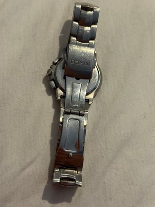 Reloj Wired cara azul