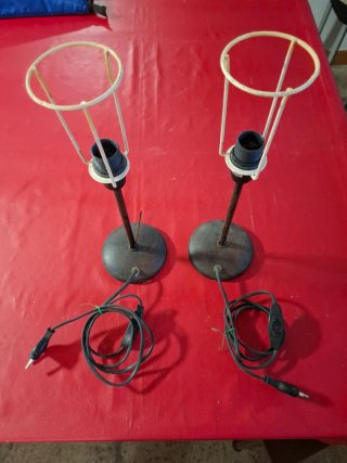Juego lámparas de mesa. metálicas No tienen tulipa