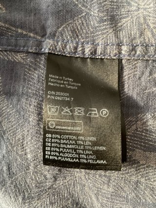 Camisa H&M Manga Corta Estampada. Talla M