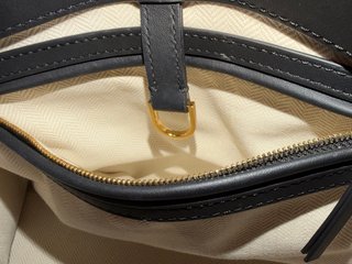 Bolso Grande Negro de Piel