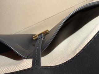 Bolso Grande Negro de Piel