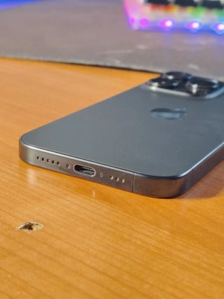 iPhone 15 Pro 256GB Negro