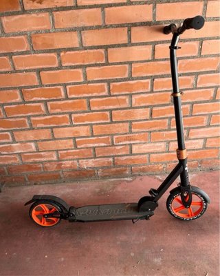 Patinete Tijuana poco uso, del Corte Inglés