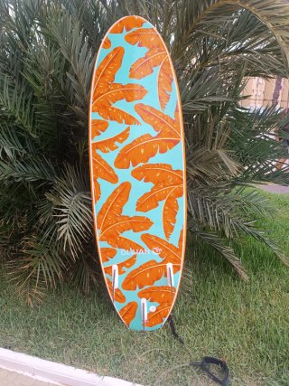 Tabla de surf iniciación OLAIAN naranja. La Manga.