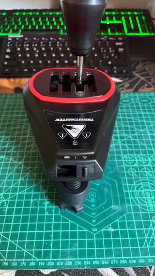 Palanca de cambios Thrustmaster TH8S