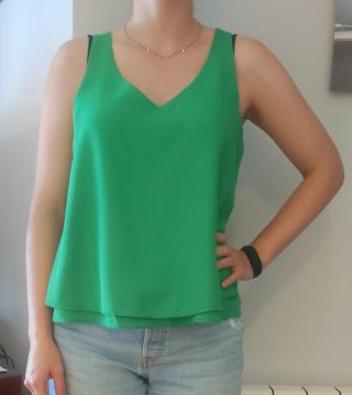 Blusa verde sin mangas