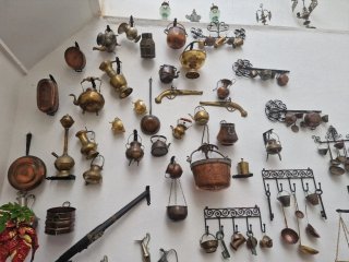 Oggetti decorativi in ottone d'epoca