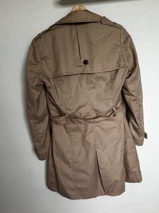 Gabardina Stradivarius Beige