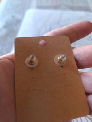 Pendientes largos de piedras naturales.