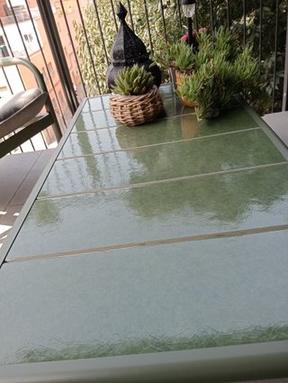 Muebles terraza: 2 butacas y 1 mesa