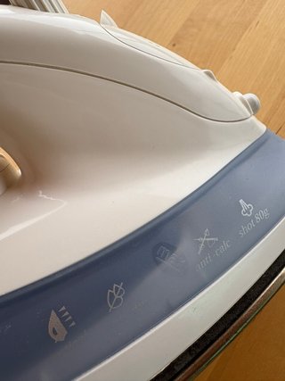 Plancha de ropa Taurus 2200W