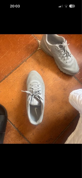 Zapatillas Nike Grises Sin Uso