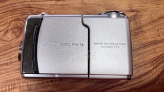 Nikon Coolpix S4 Plata - Set Completo Y2K