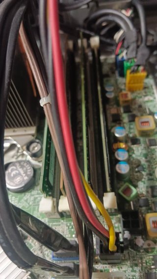 PC HP con Teclado, Ratón y Mando