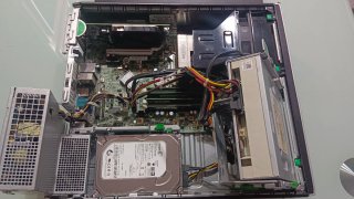 PC HP con Teclado, Ratón y Mando