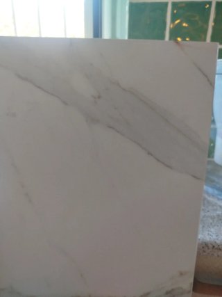 Peldaño escalón mármol antideslizante