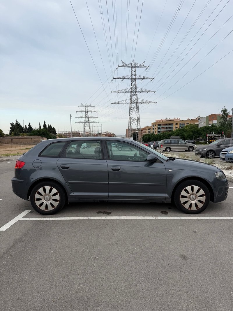 Audi A3 2005 - foto 1