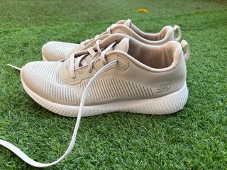 Zapatillas Skechers Bobs Mujer Talla 39 Beige