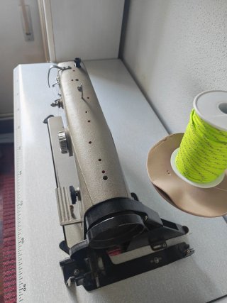 Máquina de coser industrial monofasica
