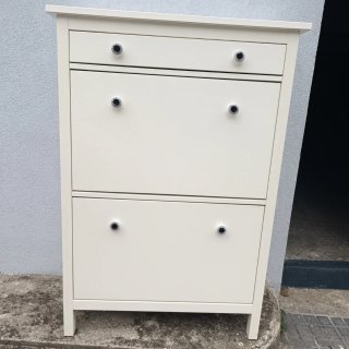 Zapatero Ikea blanco. Hemnes