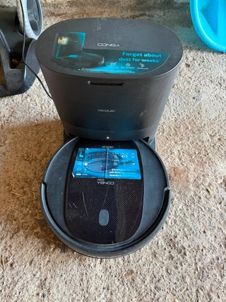 Averiado Robot Aspirador Conga