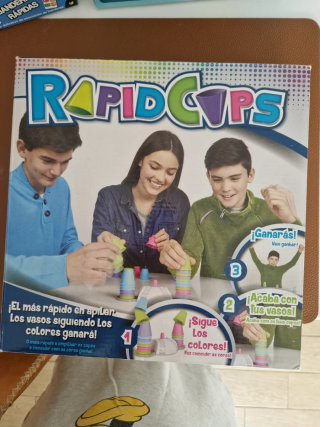 Juego de mesa Rapidcups para todas las edades