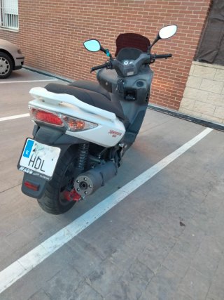 Kymco 500r ABS Maxi Scooter