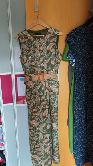 Mono verde estampado hojas Cortefiel talla M