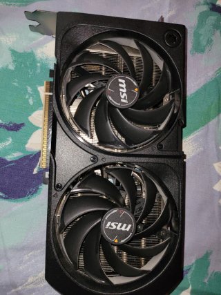 MSI RTX 5070 Tarjeta Gráfica