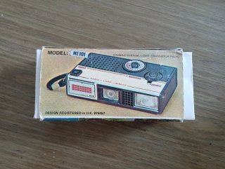 Radio Transistor Linterna Vintage ME101