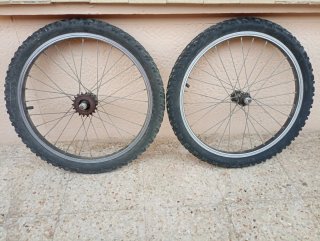 Bicicleta infantil negra