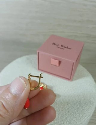 Pendientes Coral y Chapado Oro 18k