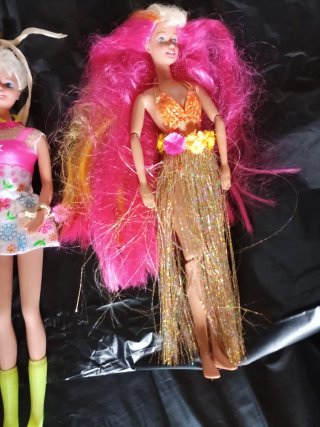 Lote 3 Muñecas Barbie con Ropa