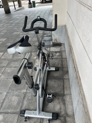 Bici Estática DKN Utility 61