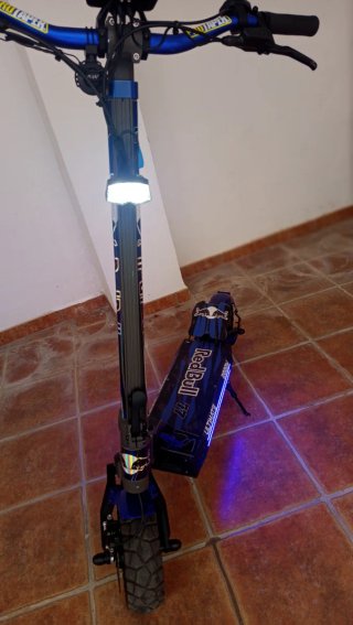 Vendo patinete eléctrico ECOXTREEM M41 Tank 2000w