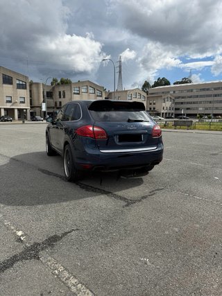 Porsche Cayenne 2011