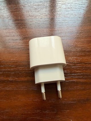 ORIGINAL ADAPTADOR APPLE USB-C 20W