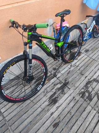 Bicicleta Trek Fuel EX